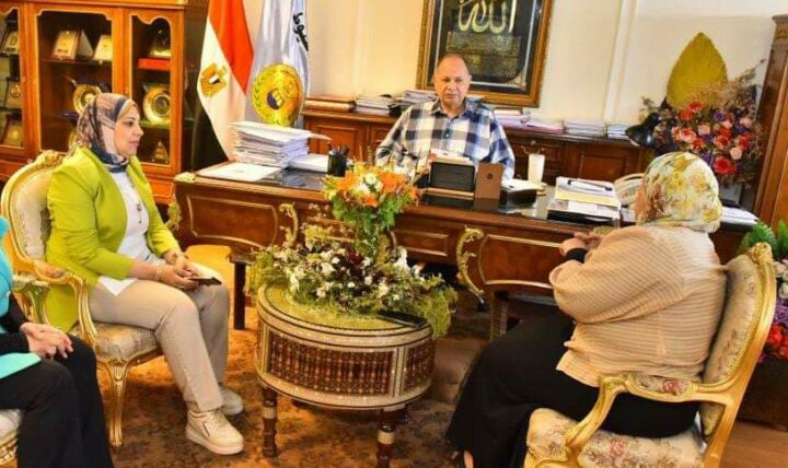 محافظ أسيوط يتابع آخر المستجدات لملفات التصالح الجديد