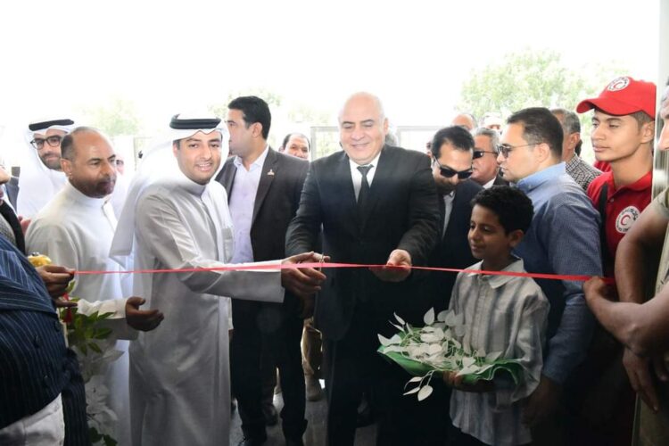 بتبرع من مجموعة المرزوقي بالكويت.. محافظ قنا يفتتح مركز طب أسرة 