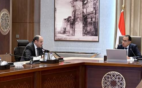 مدبولي يلتقي أعضاء المجلس التصديري وغرف الصناعات الكيماوية