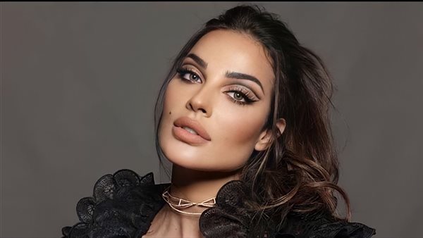 نادين نسيب نجيم تعلن عن قرب موعد زفافها.. تفاصيل