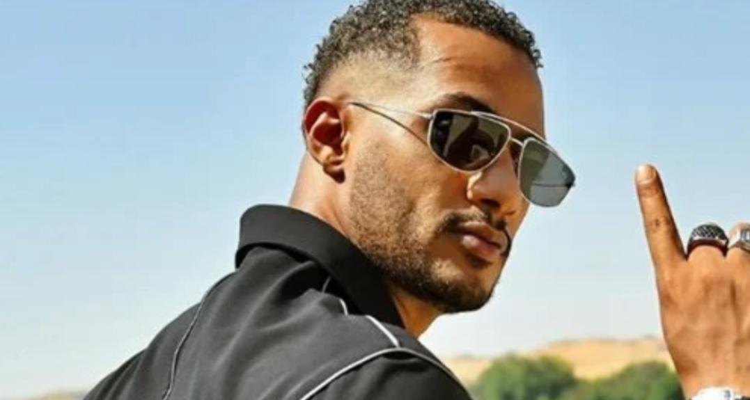 فيديو صادم لمحمد رمضان يصفع شابًا بالقلم بسبب الموبايل