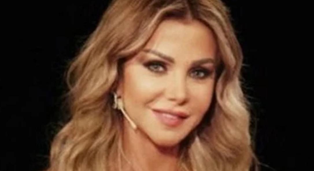 رزان مغربي: 