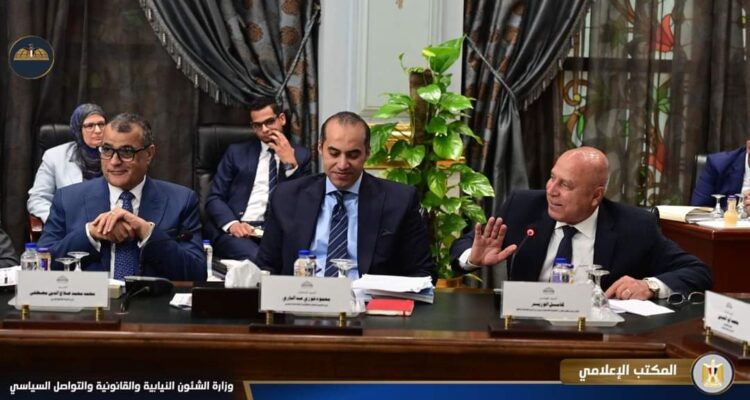 وزير الشئون النيابية: مناقشات اللجنة صريحة وواضحة في جميع الملفات واتسمت بالصبغة العملية
