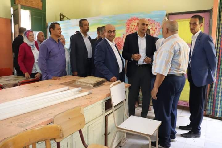 وزير التربية والتعليم يتفقد مدرسة المتفوقين الثانوية بعين شمس