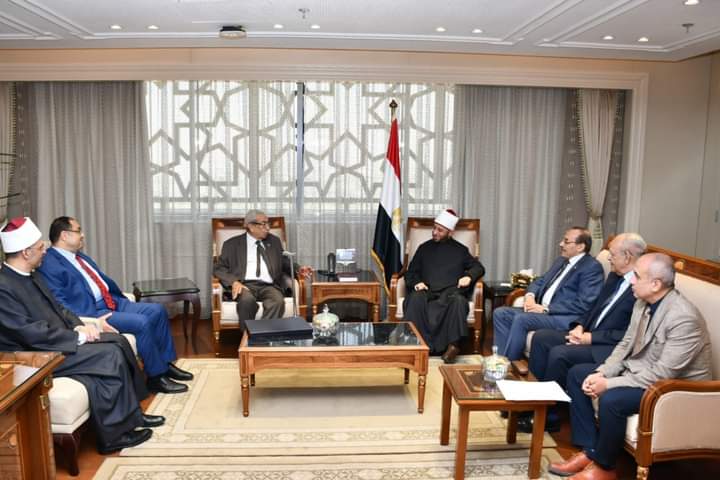 الدكتور أسامة الازهري يستقبل وفد هيئة الأوقاف القبطية لبحث التعاون المشترك