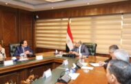 وزير الطيران يلتقي أمين رابطة الجامعات الإسلامية لبحث إمكانية التعاون العلمي 