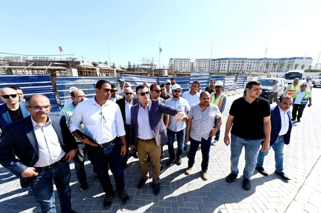 وزير الإسكان يتفقد مدينة العلمين الجديدة والموقف التنفيذى لمنشآت 