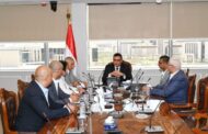 وزير الإسكان يتابع موقف أعمال تشغيل وصيانة المشروعات السكنية والتنموية بالمدن الجديدة