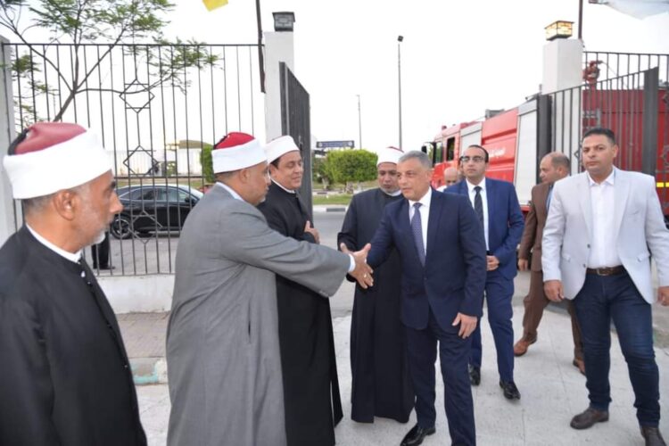 محافظ الإسماعيلية يشهد الاحتفال بالعام الهجري الجديد بمسجد الشهداء