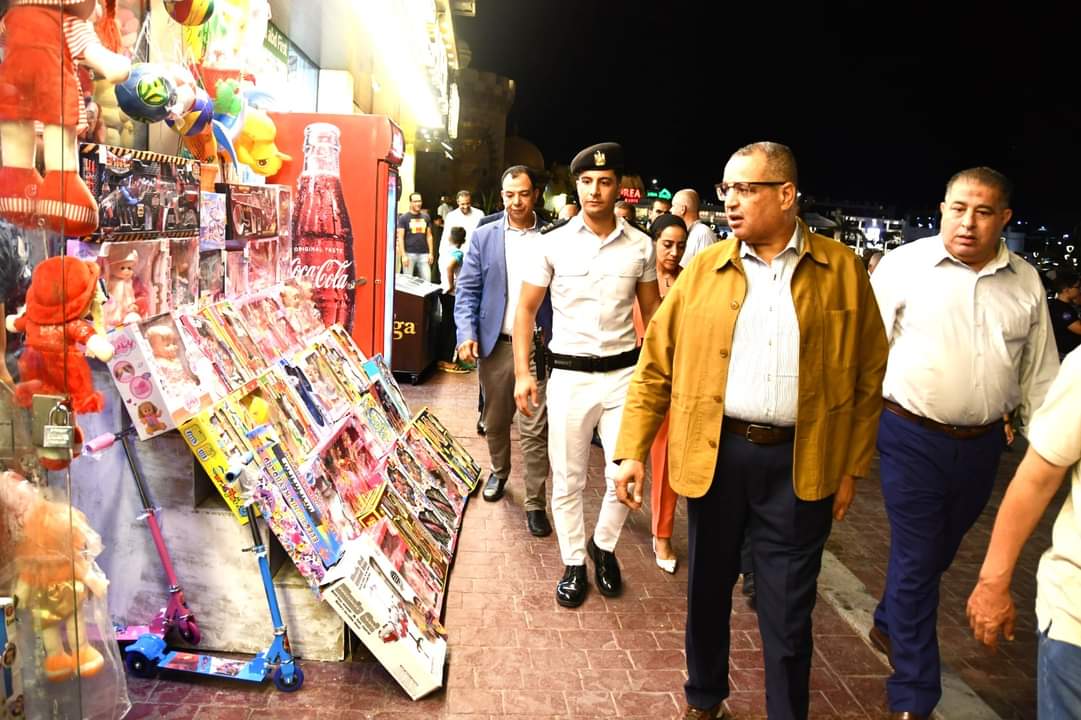 محافظ جنوب سيناء يتفقد السوق التجاري القديم