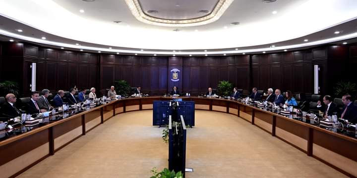 رئيس الوزراء يوجه بالتعامل بحسم مع أي تقصير من جانب الجهات التنفيذية وفقًا للقواعد والقوانين