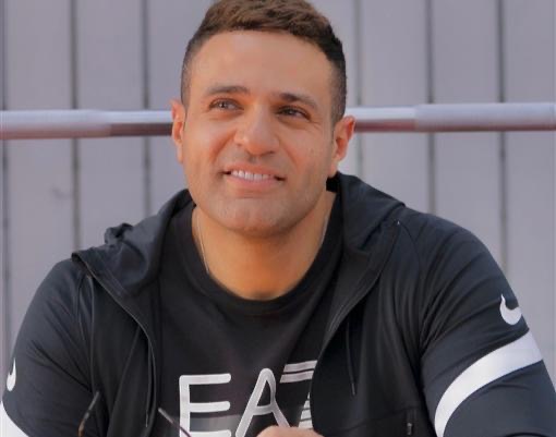 محمد نور: 