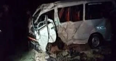 إصابة 14 شخصًا إثر وقوع حادث تصادم في قنا