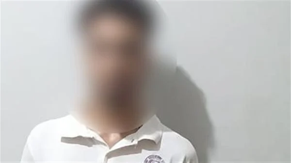 القبض على شاب انتحل صفة سيدة لاستقطاب الفتيات للأعمال المنافية للآداب في القاهرة
