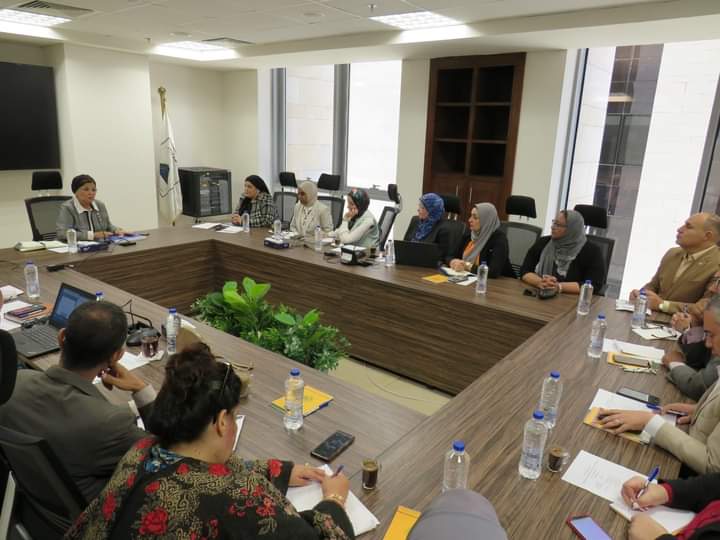 نائب وزير الصحة توصي بضرورة تقديم تقارير ربع سنوية لما يتم إنجازه بالخطة التنفيذية للسكان
