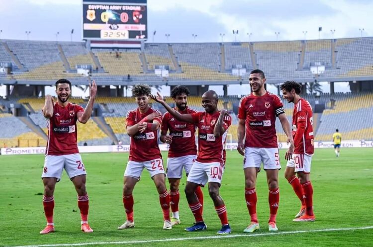 مدرب الوداد المغربي يحسم مصير نجم الأهلي من الإنضمام للفريق