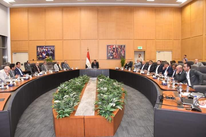 وزير الإسكان يكلف بإسراع معدلات تنفيذ وحدات المبادرة الرئاسية 