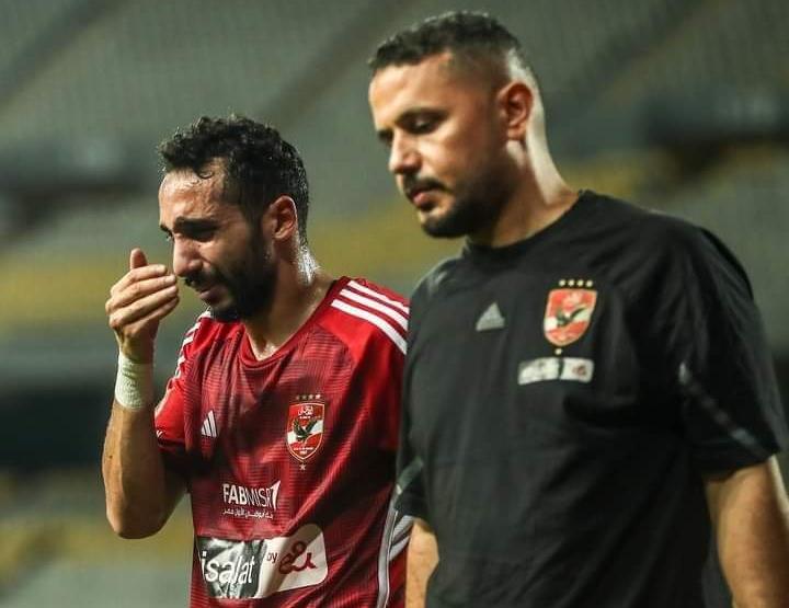 طبيب الأهلي يكشف حجم إصابة كريم فؤاد أمام سموحة في الدوري