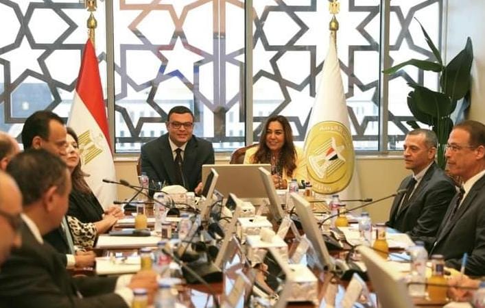 وزيرا الإسكان والتنمية والمدير الإقليمي لـ