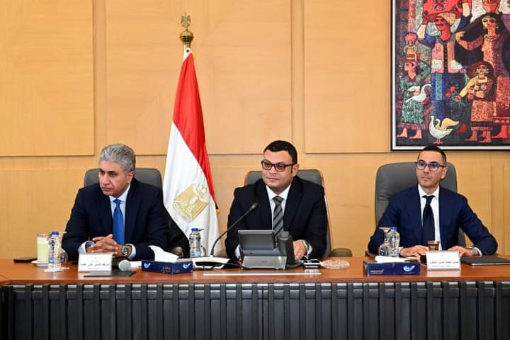 وزراء الإسكان والسياحة والاستثمار يلتقون مستثمرين التنمية السياحية لدفع المعدلات بحث مشاكلهم ومقترحاتهم