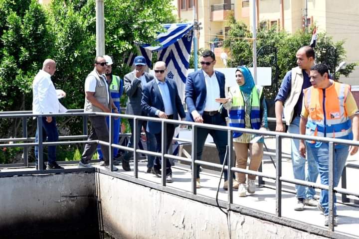 وزير الإسكان يتابع سير العمل بمحطة معالجة صرف صحى مركز فوه