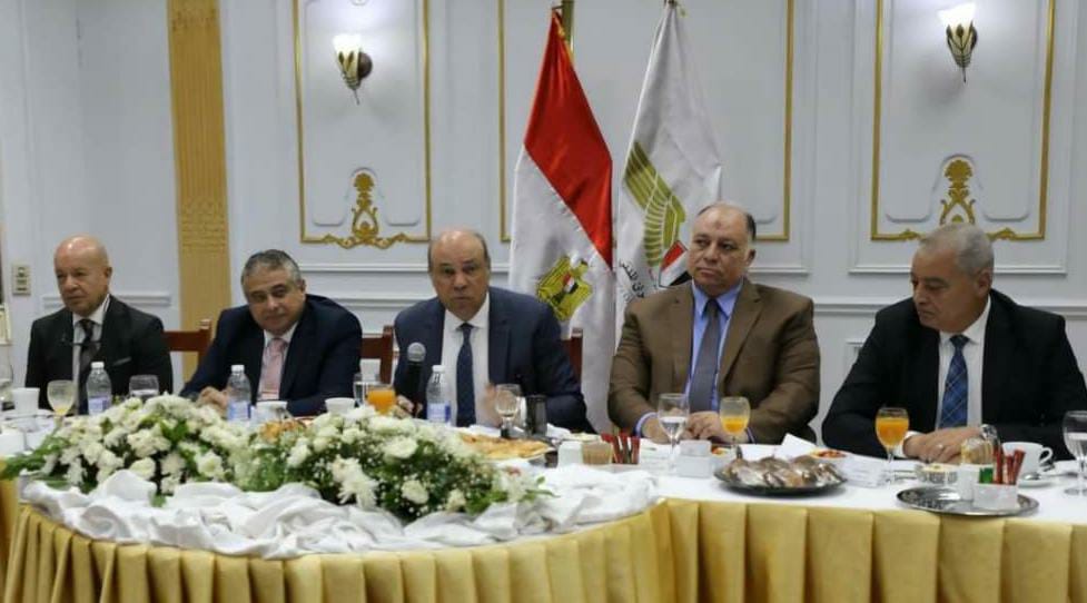 وزير الطيران: تعزيز الشراكات مع القطاع الخاص دون المساس بأصول الدولة
