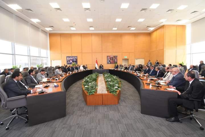 وزير الإسكان يؤكد على ضرورة تعزيز دور مجالس أمناء المدن وتواصلها الفعال مع السكان