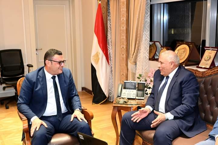 الشربيني: تم تنفيذ 45 مشروعًا للمياه والصرف بالوادي الجديد بتكلفة تخطت 1.6 مليار جنيه 