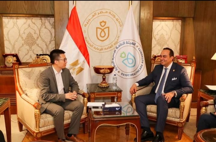رئيس هيئة الرعاية الصحية يلتقي وفد شركة هواوي لبحث أوجه التعاون لتعزيز رقمنة الخدمات الطبية