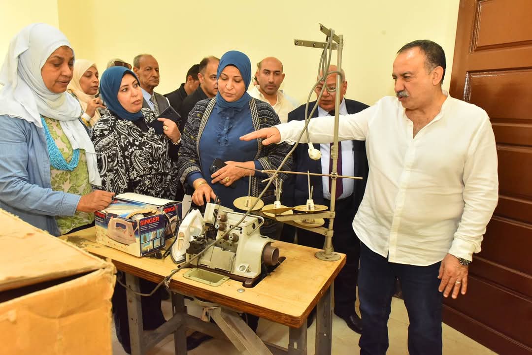 محافظ أسيوط يتفقد التجهيزات النهائية لأعمال تطوير النصب التذكاري لقرية بني عدي