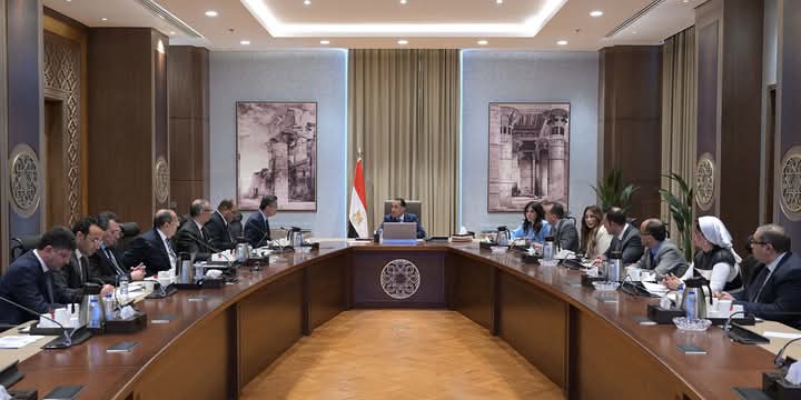 رئيس الوزراء يترأس اجتماع اللجنة العليا لضبط الأسواق وأسعار السلع