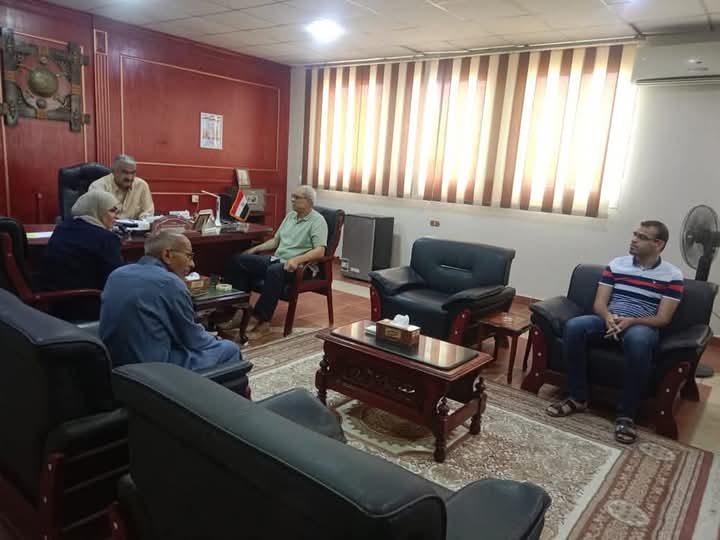إحداهما فرص عمل وتظلم من استبعاد، رئيس مدينة رأس غارب يواصل اللقاءات الدورية مع المواطنين