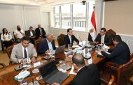 وزير الإسكان يعقد اجتماعاً لمتابعة الموقف التنفيذي لـ