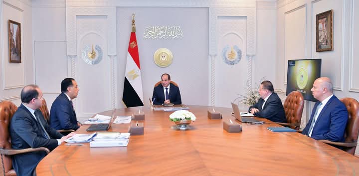 السيسي يتابع مؤشراتِ الإصلاحات والتدابير الإقتصادية والهيكلية التي تعمل الحكومة على تنفيذها