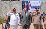 مدير أمن دمياط يضع إكليل من الزهور على النصب التذكارى للجندى المجهول