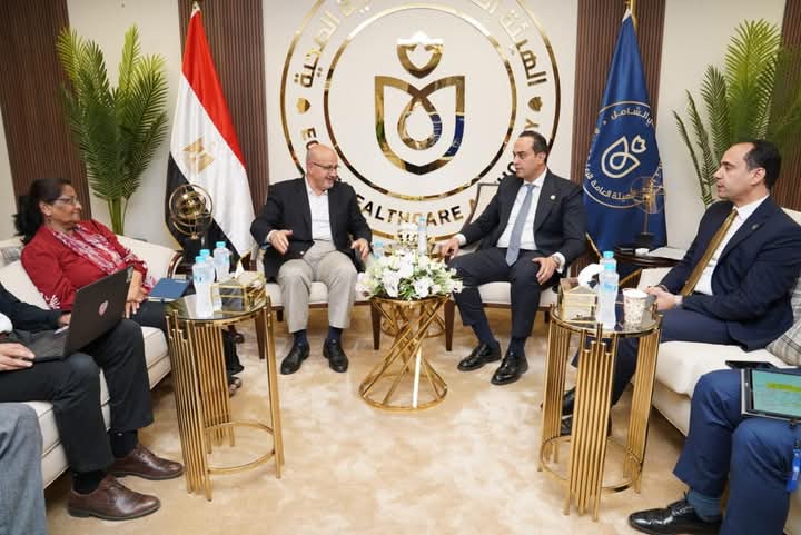 رئيس الهيئة العامة للرعاية الصحية يلتقي ممثل منظمة الصحة العالمية في مصر 