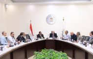 عاشور يعقد اجتماعًا مع أعضاء اللجنة الوزارية لمناقشة ملفات التعيين