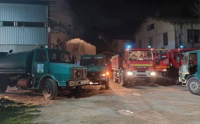 شرطة الحماية المدنية بالقليوبية تنجح في إخماد حريق بمصنع كرتون