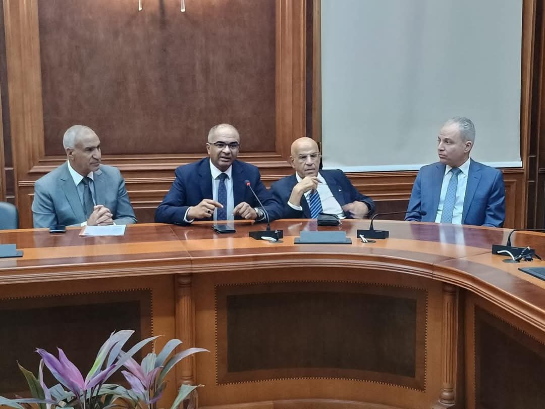 نائب وزير الإسكان يشهد توقيع بروتوكول تعاون بين شركة 