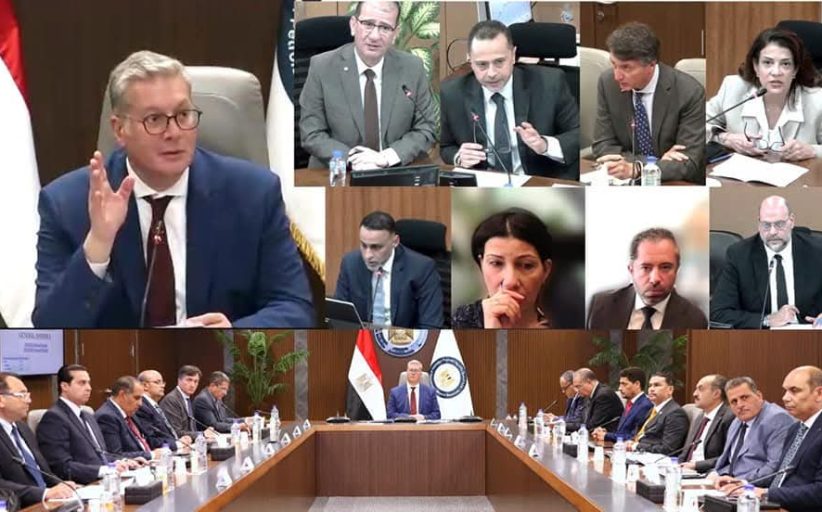 وزير البترول يعتمد الموازنة الاستثمارية للعام المالي والموازنة المعدلة للعام المالي الحالي