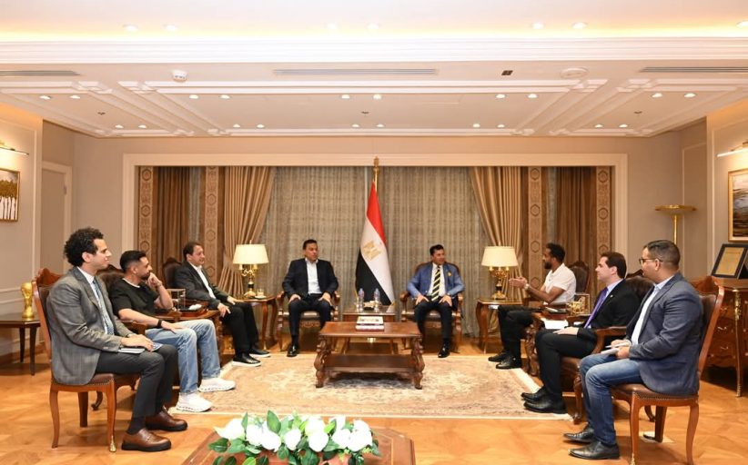 وزير الشباب يستقبل بعثة الرياضيين العائدين من ليبيا بالعاصمة الإدارية