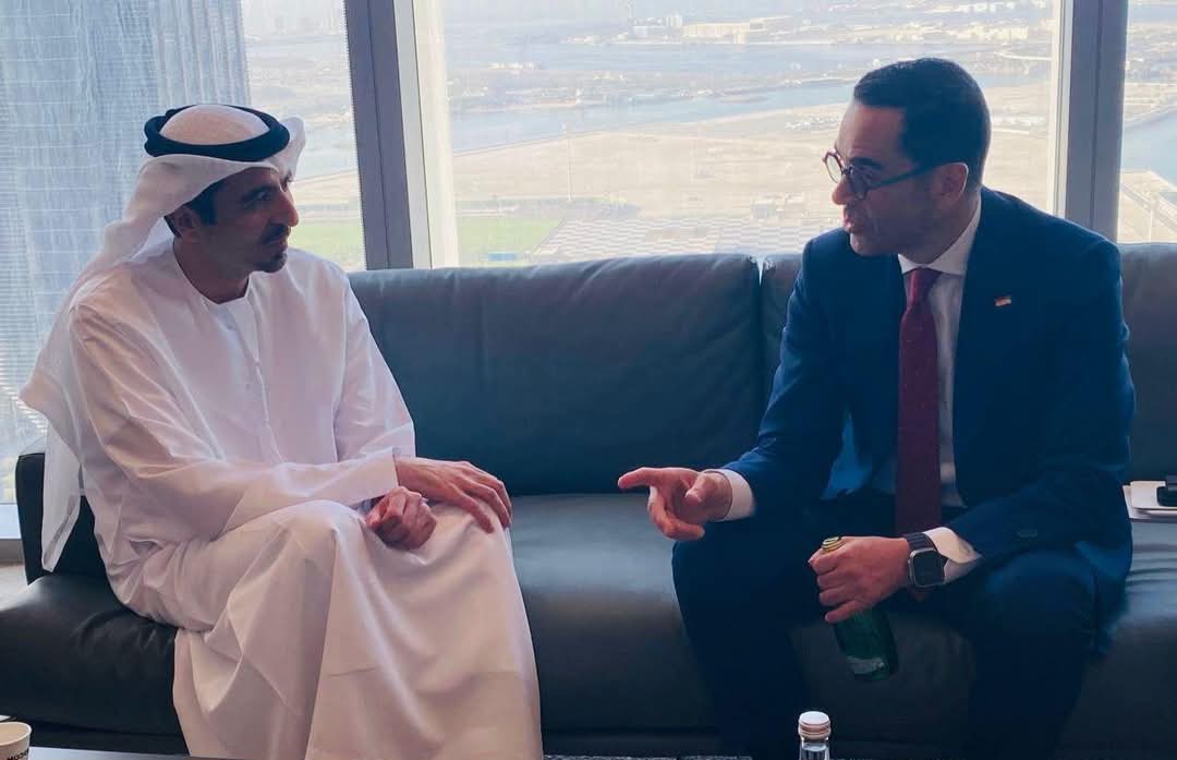 وزير الاستثمار يلتقى بعضو شركة مدن العقارية القابضة لاستعارض تطورات مشروع رأس الحكمة