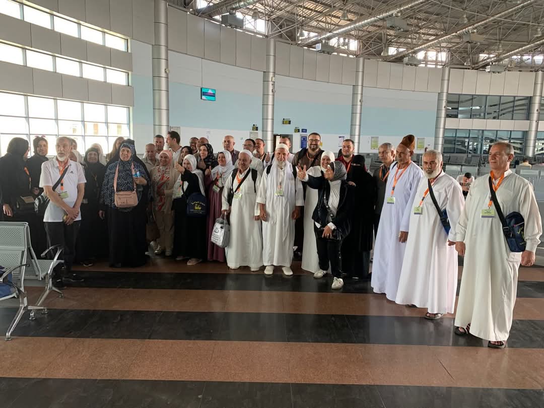 وزير السياحة يتابع وصول الحجاج بالأراضي السعودية لاداء فريضة الحج
