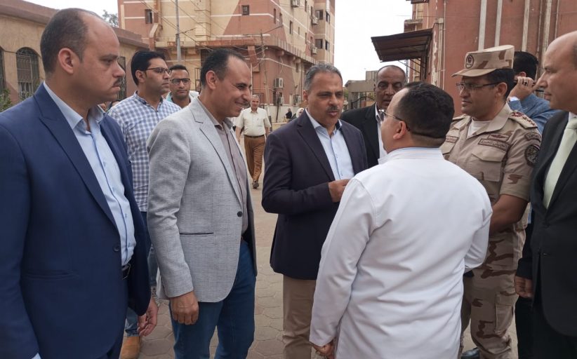 في جولة ميدانية مفاجئة.. محافظ الشرقية يتابع الخدمات الصحية بمستشفى بلبيس المركزي