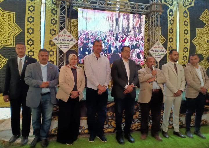 محافظ الغربية يتابع انطلاق أكبر قافلة مراجعة نهائية لطلاب الثانوية العامة بزفتى