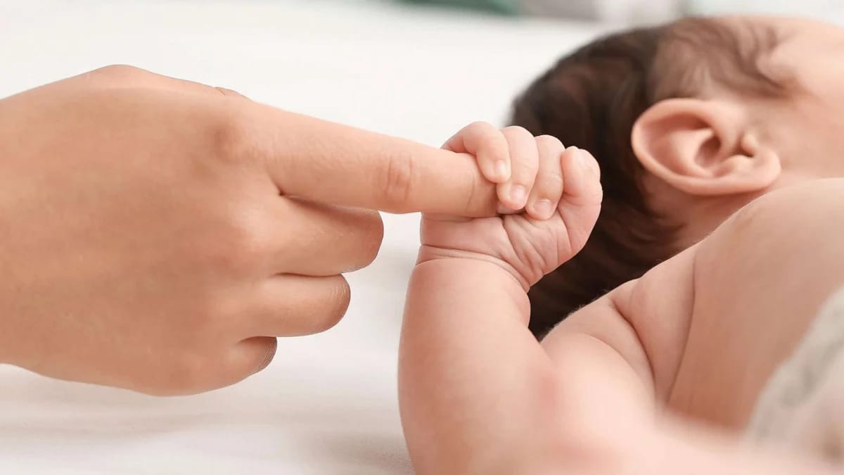 التفاصيل الكاملة.. نظرة المجتمع للأم الغير مُنجبه وجهود حل تلك المشكلة| علم الإجتماع يُجيب