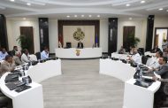 محافظ أسوان يوجه بتشديد الرقابة على الأسواق، وتكثيف الحملات المكبرة