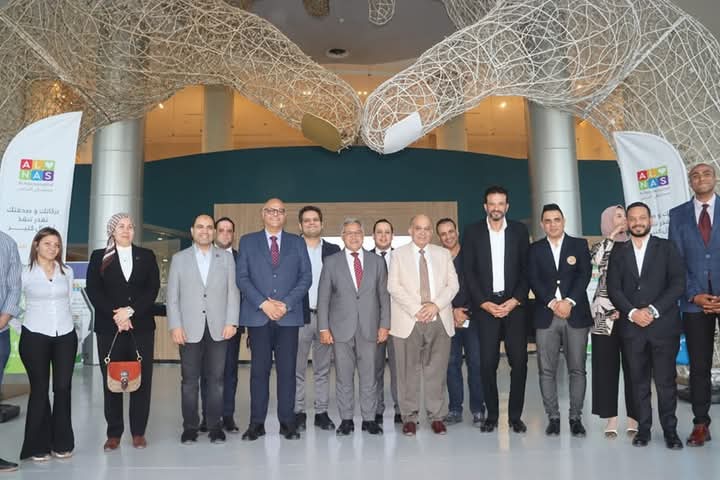 محافظ القليوبية يستقبل وفد الإدارة محلية بالنواب لتفقد مستشفى الناس بشبرا الخيمة