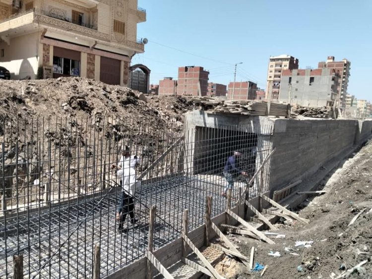 محافظة الغربية تواصل تطوير مركز قطور، وتؤكد الالتزام بالمواعيد المحددة