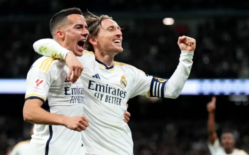 الكلاسيكو الحاسم قد يكون آخر ظهور لمودريتش وفاسكيز مع ريال مدريد